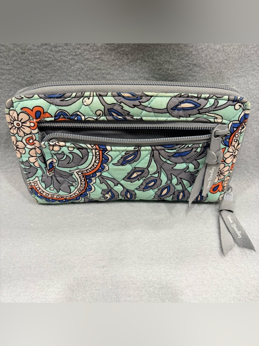 Vera Bradley Fan Flowers Floral Quilted RFID Turn-lock Wallet Mint Green - Picture 7 of 7